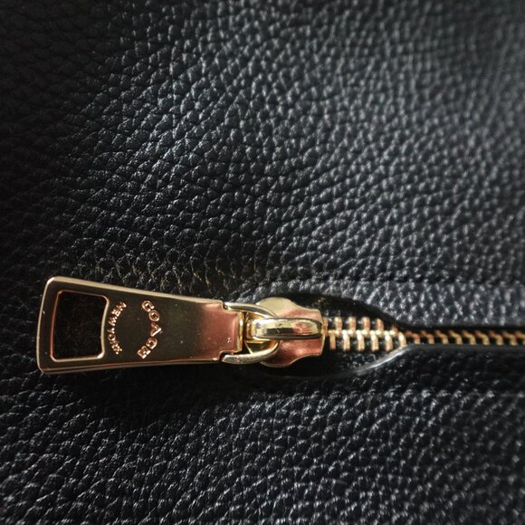 Coach Sutton Hobo Bag - Picture 9 of 15